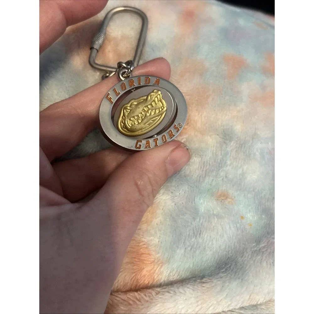Vintage Souvenir Florida Gators Premium  Metal Keychain, Thick, Heavy